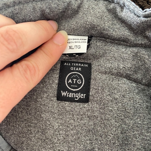 ATG x Wrangler Reversible Classic Vest -- NWOT - Picture 3 of 6
